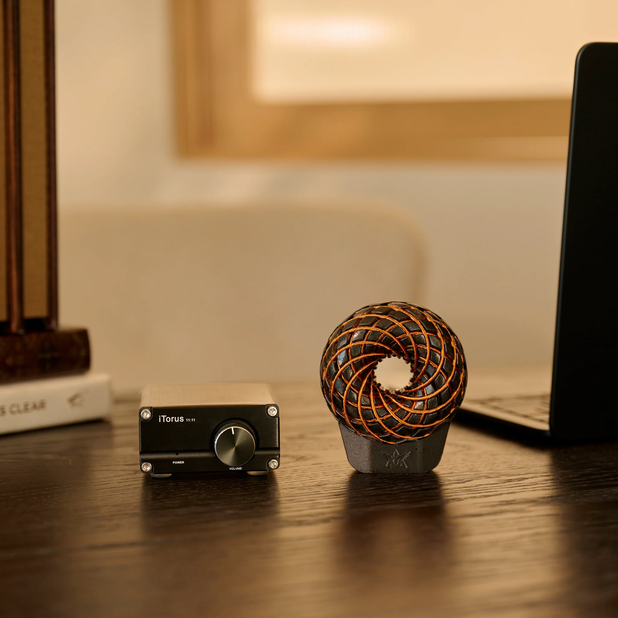 C60 Shungite - iTorus i2 Portable PEMF Healing Device - Image 3